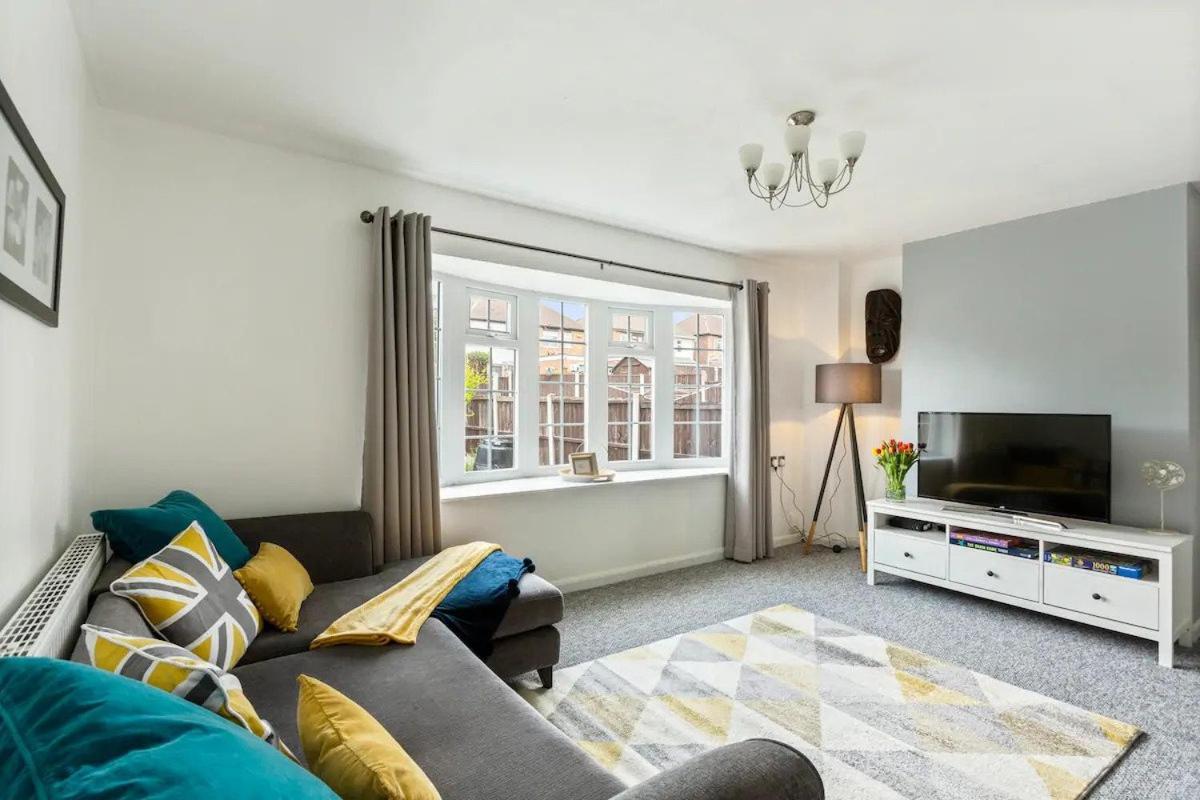 Bright & Spacious With Garden & Parking Nottingham Extérieur photo