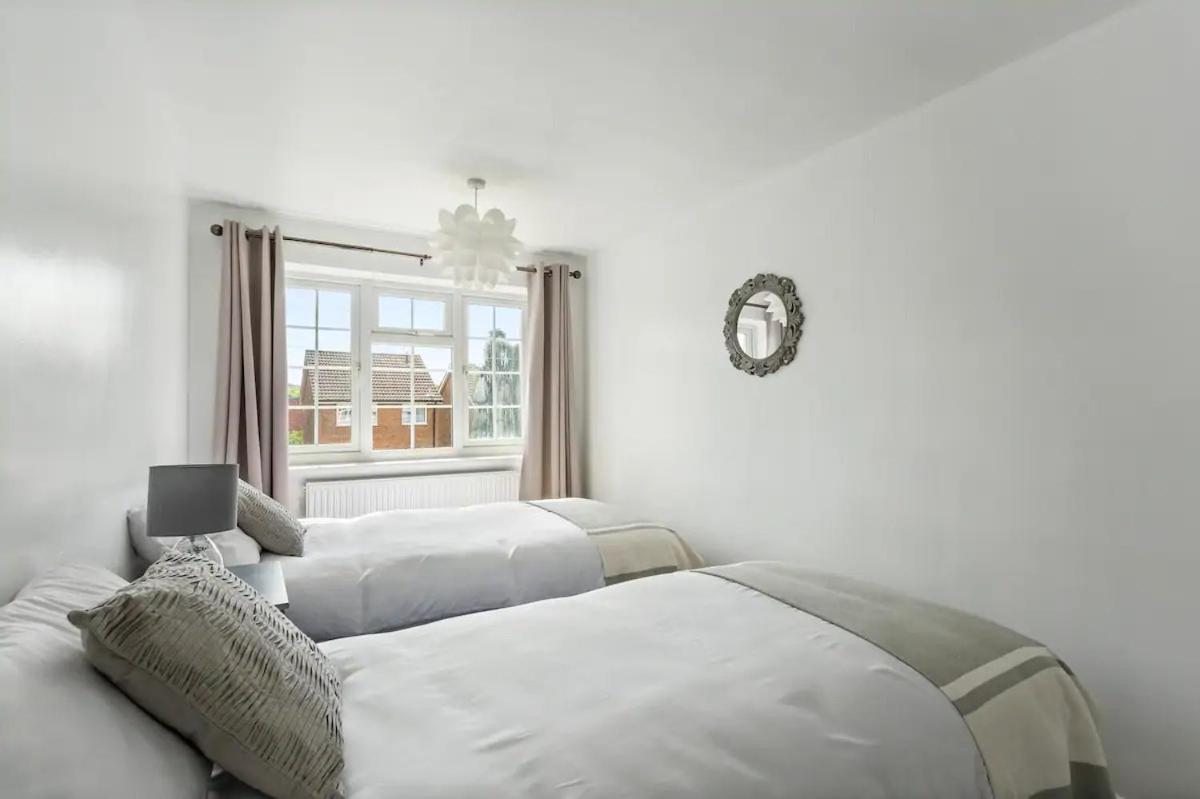 Bright & Spacious With Garden & Parking Nottingham Extérieur photo
