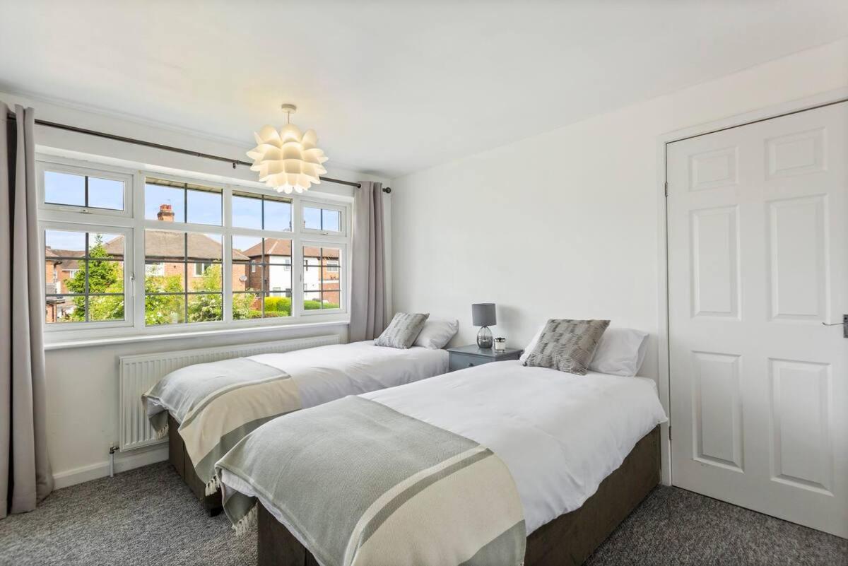 Bright & Spacious With Garden & Parking Nottingham Extérieur photo
